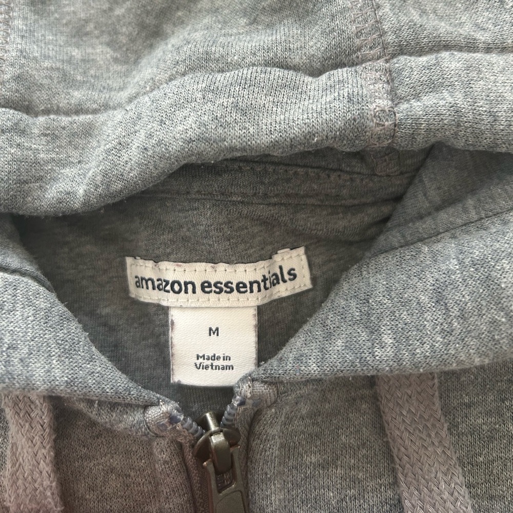 Amazon Essentials Zip-Up Hoodie - Picture 6 of 6